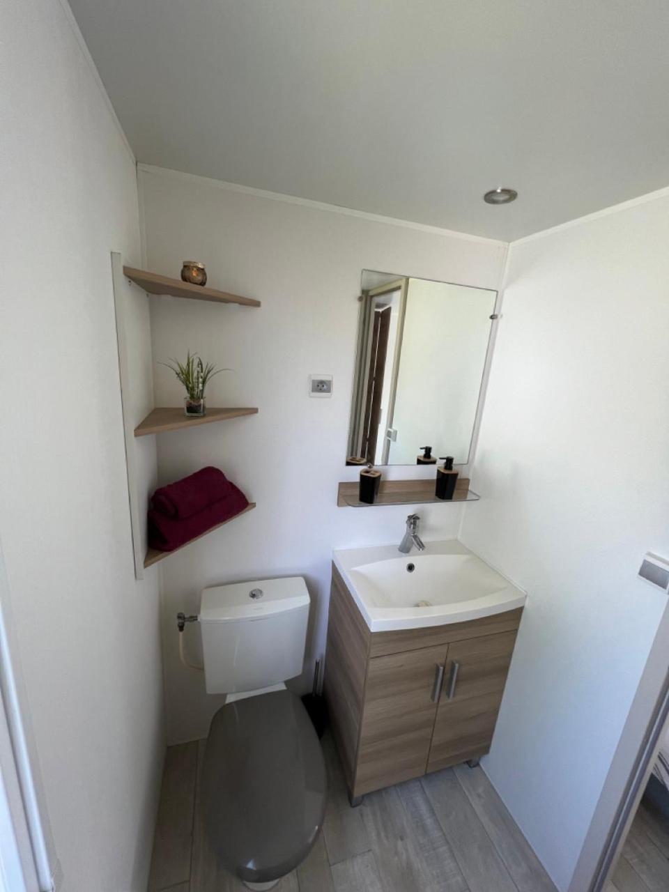 Mobil-Home 4 Etoiles Avec Piscine Proche De Blois Onzain Kültér fotó