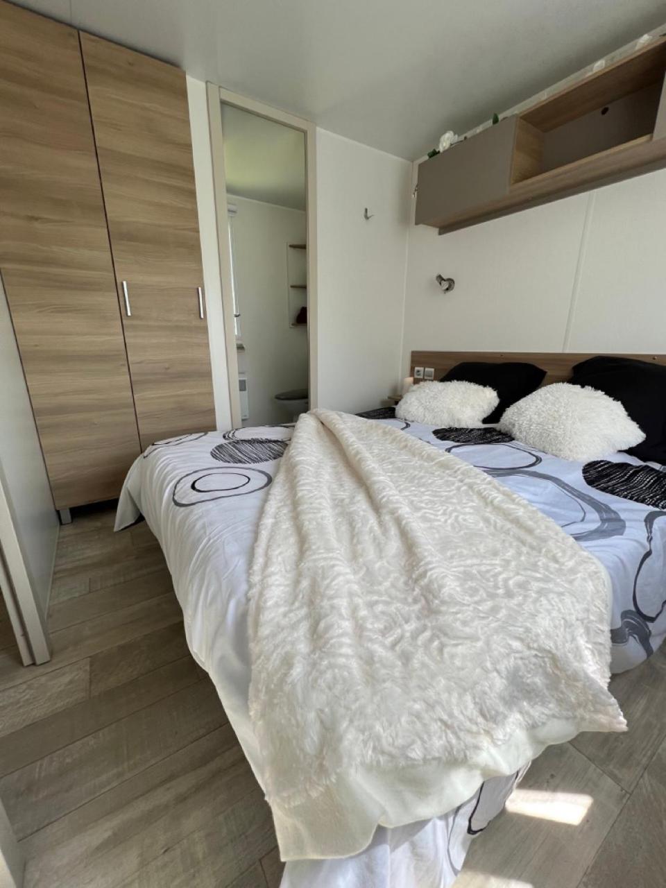 Mobil-Home 4 Etoiles Avec Piscine Proche De Blois Onzain Kültér fotó