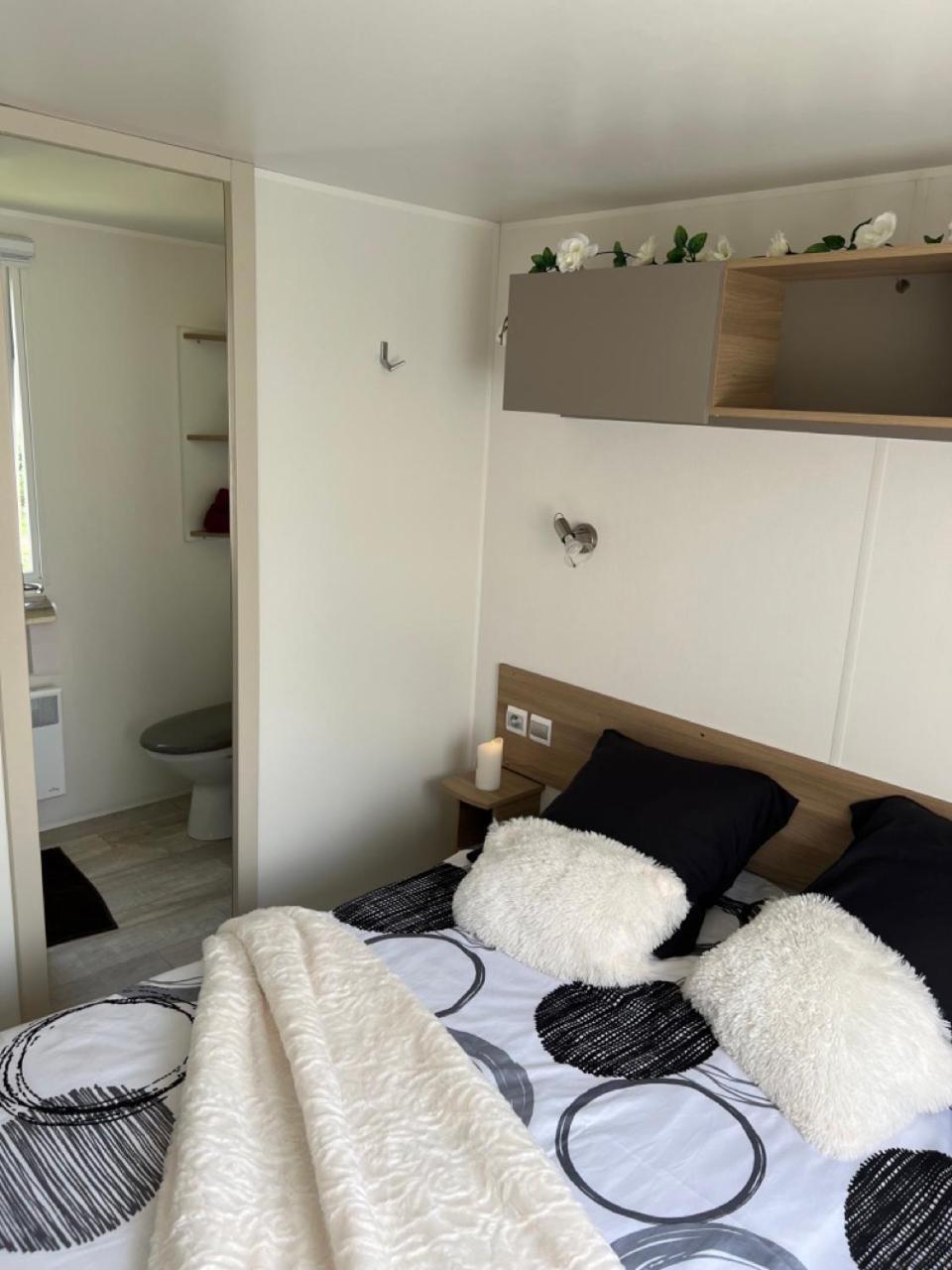 Mobil-Home 4 Etoiles Avec Piscine Proche De Blois Onzain Kültér fotó