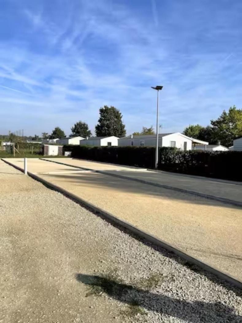 Mobil-Home 4 Etoiles Avec Piscine Proche De Blois Onzain Kültér fotó